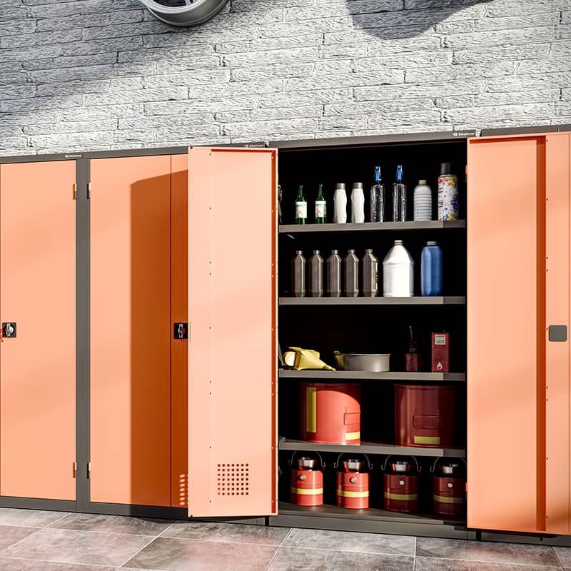 Workshop storage cabinet