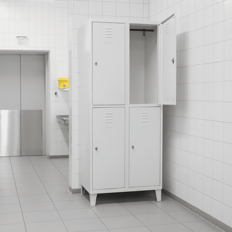 White metal lockers 4...