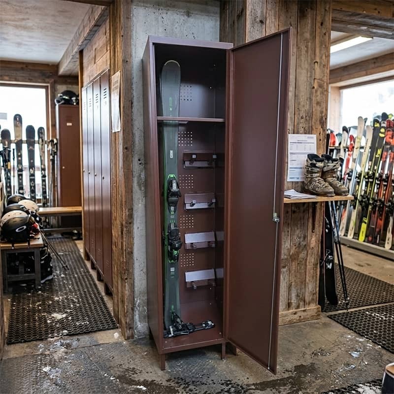 Monoblock ski cloakroom